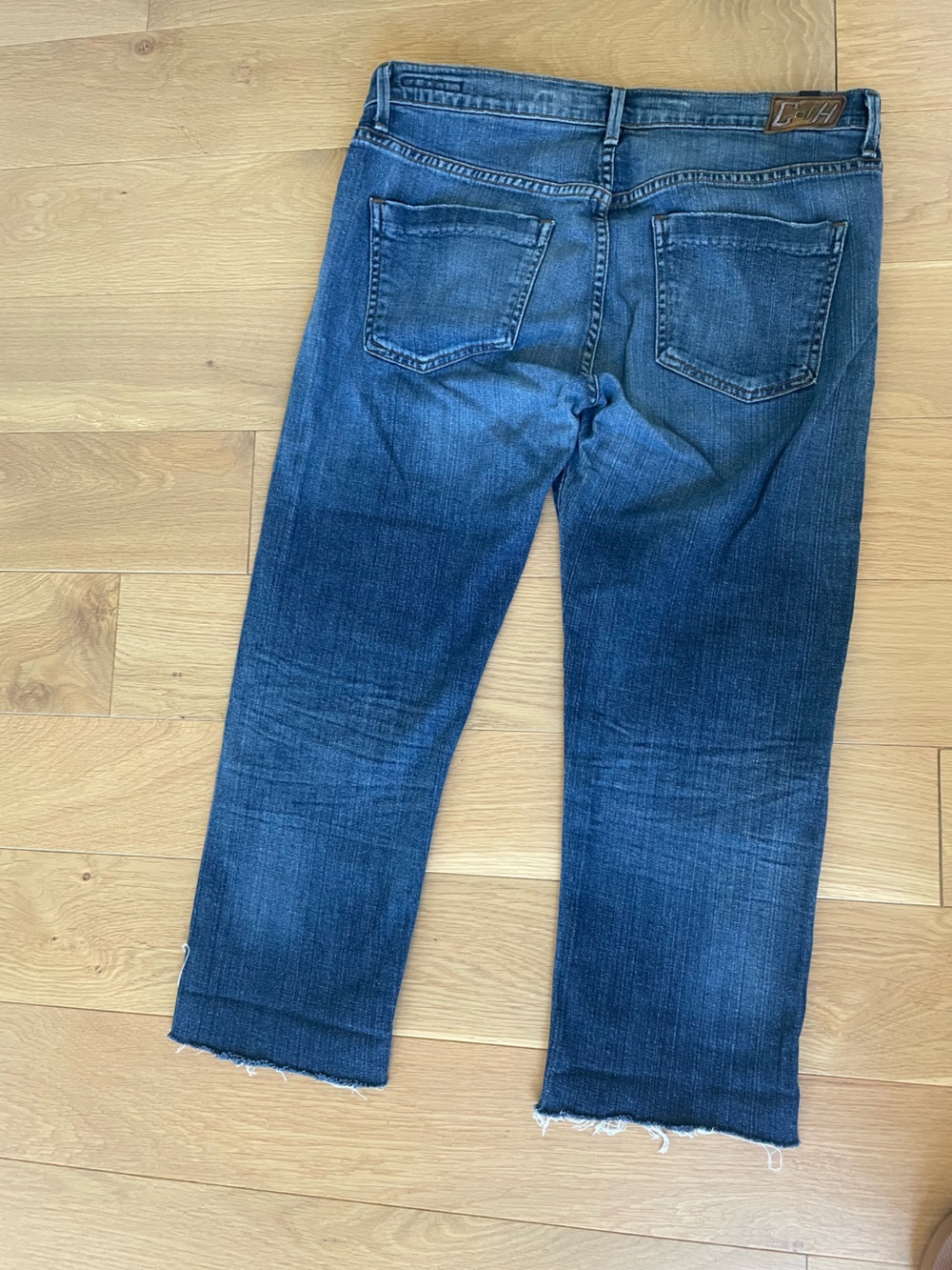Citizens of Humanity Dylan Boyfriend Jeans Raw Hem Button Fly Cropped, 28 W 23 L - Picture 9 of 13